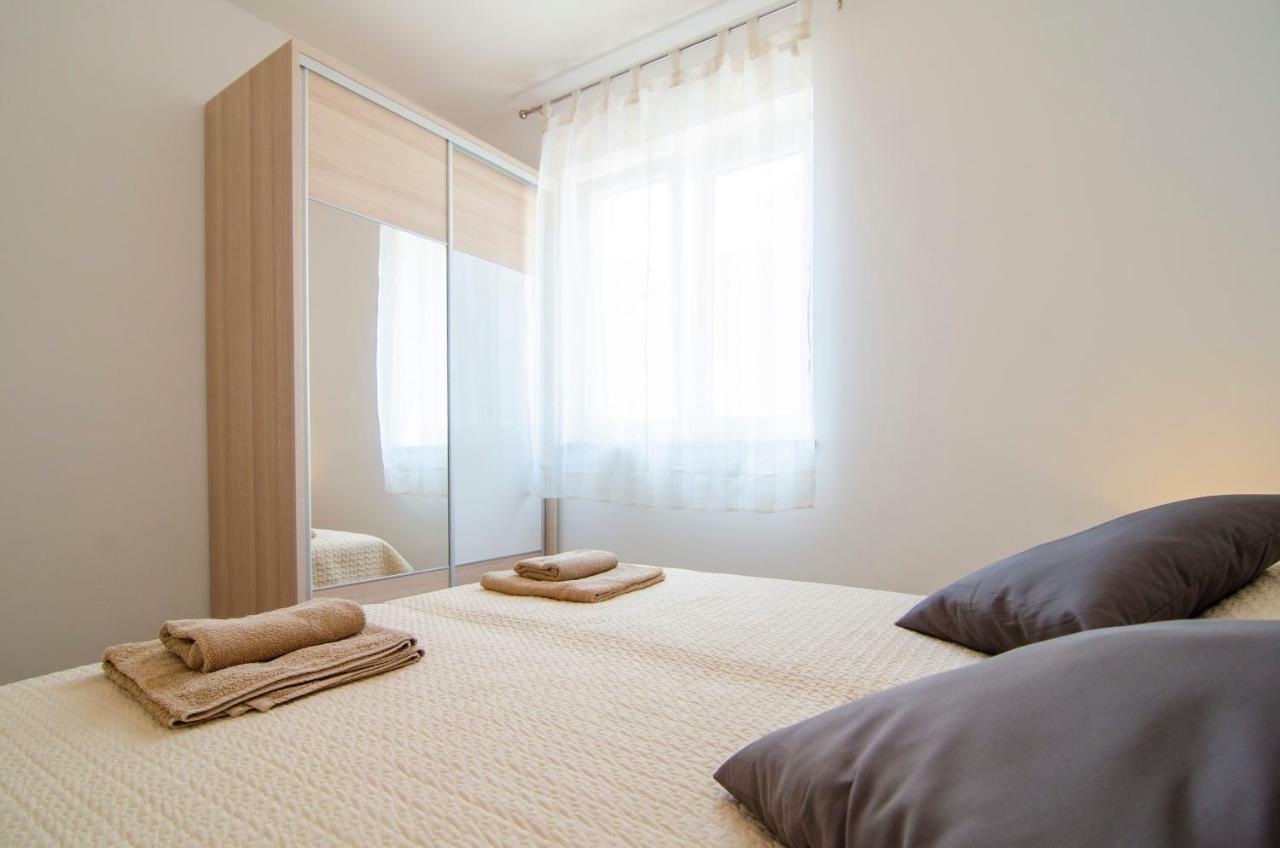 Apartments Sara 2 Bol Ngoại thất bức ảnh