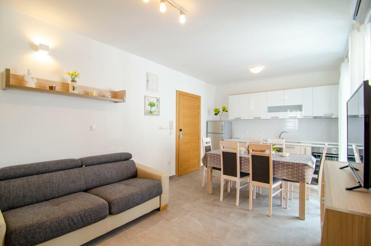 Apartments Sara 2 Bol Ngoại thất bức ảnh