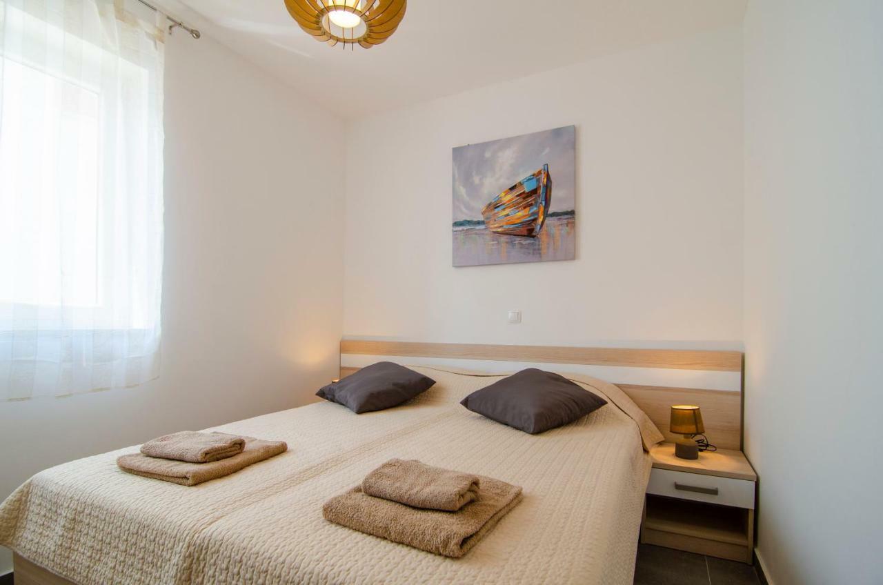 Apartments Sara 2 Bol Ngoại thất bức ảnh