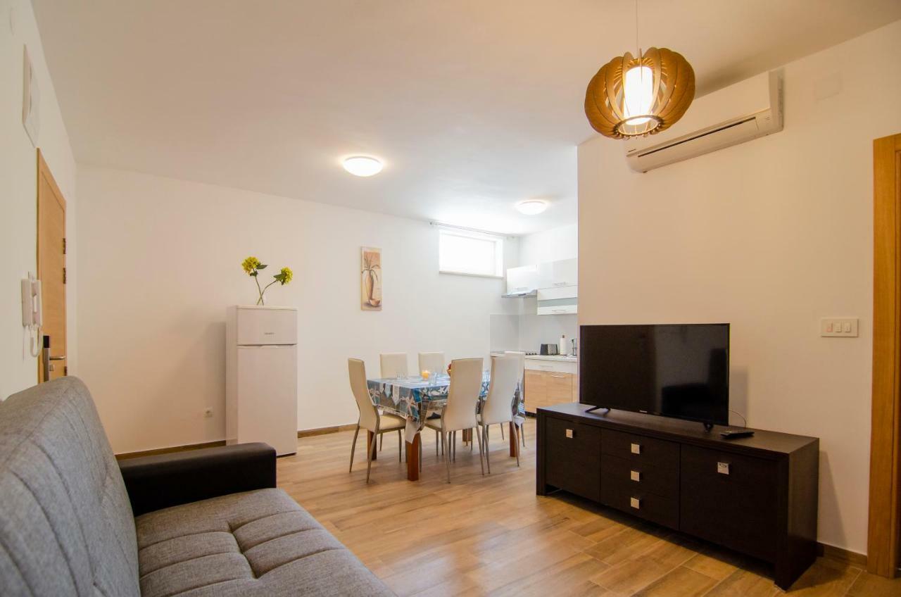 Apartments Sara 2 Bol Ngoại thất bức ảnh