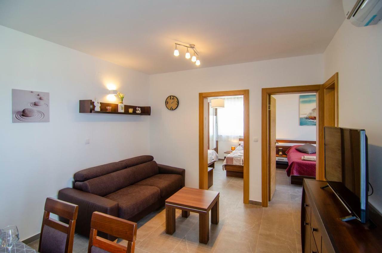 Apartments Sara 2 Bol Ngoại thất bức ảnh