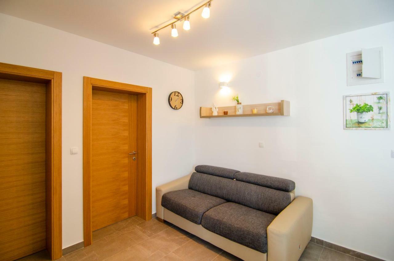Apartments Sara 2 Bol Ngoại thất bức ảnh