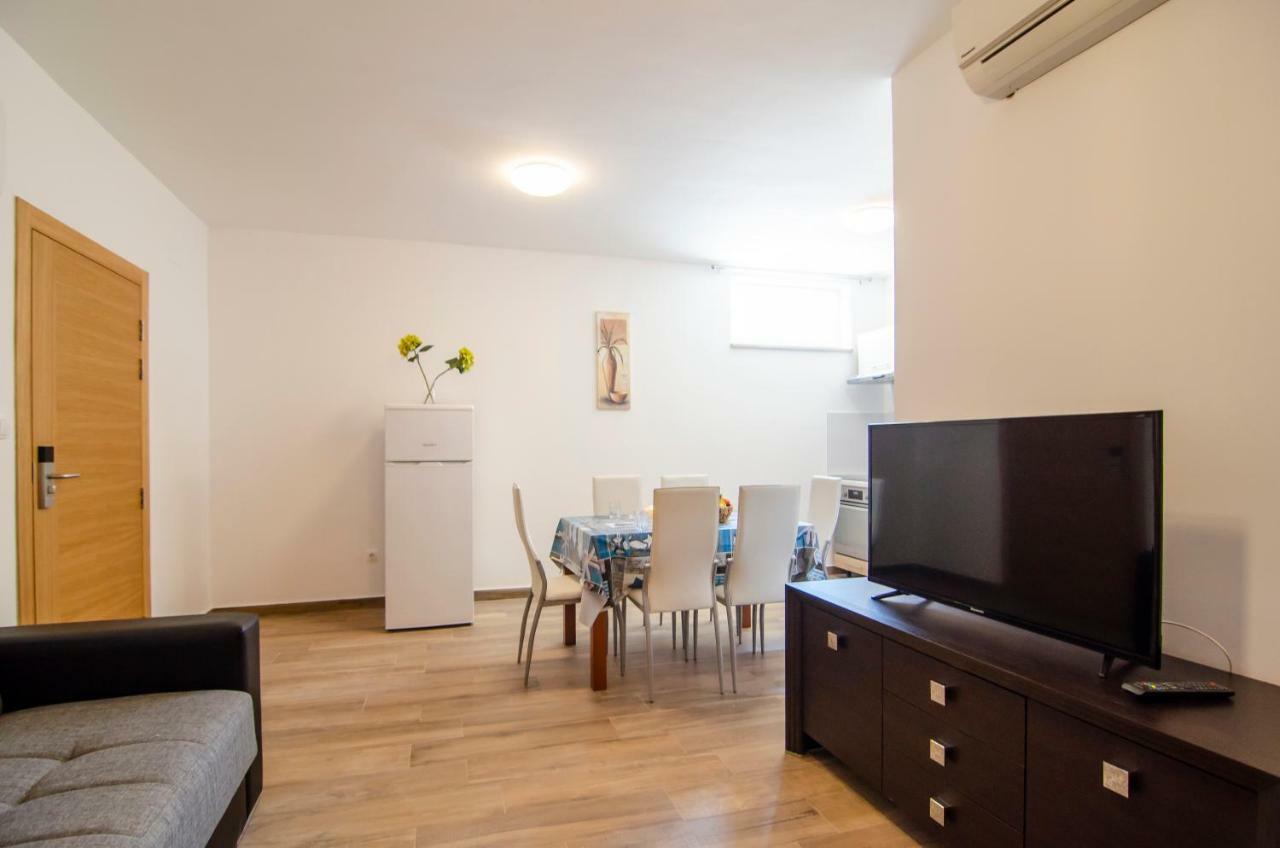 Apartments Sara 2 Bol Ngoại thất bức ảnh