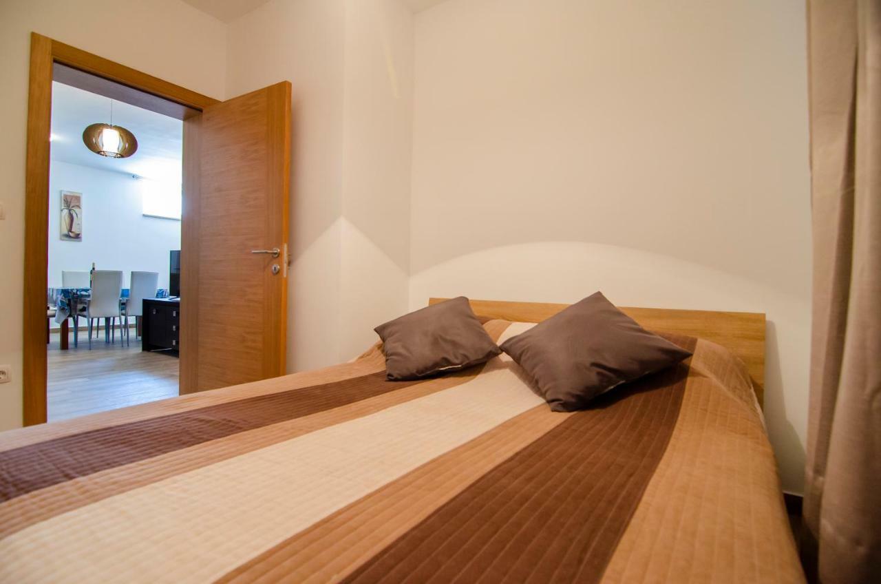 Apartments Sara 2 Bol Ngoại thất bức ảnh