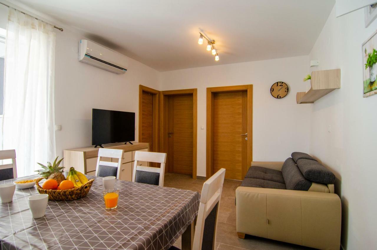 Apartments Sara 2 Bol Ngoại thất bức ảnh